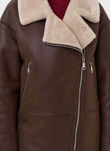 Женская дубленка из эко замши с воротником