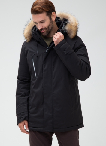 Мужской пуховик с капюшоном из меха енота
