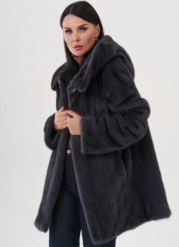 Шуба из норки в цвете графит