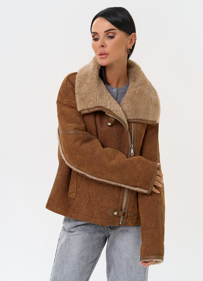 Короткая дубленка с воротником модель № 31359 универмаг малина