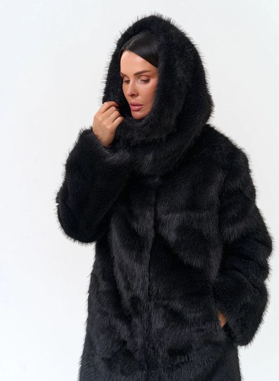 Женское пальто из эко меха фото