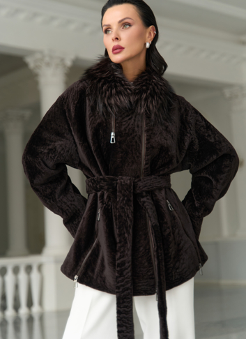 Дубленка натуральная с воротником из меха лисы Дубленка натуральная с воротником из меха лисы