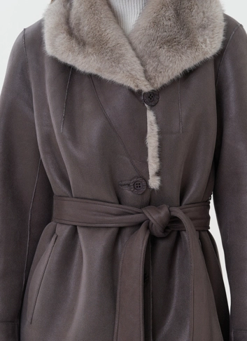 Длинная дубленка из эко кожи с воротником шаль