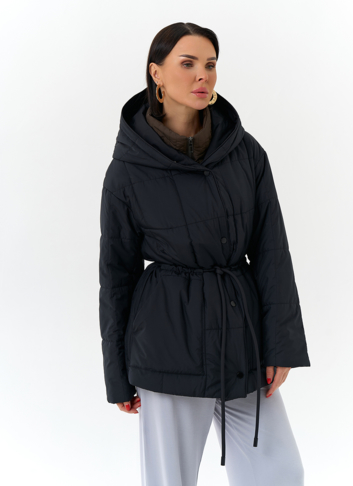 Женская куртка с контрастным воротником