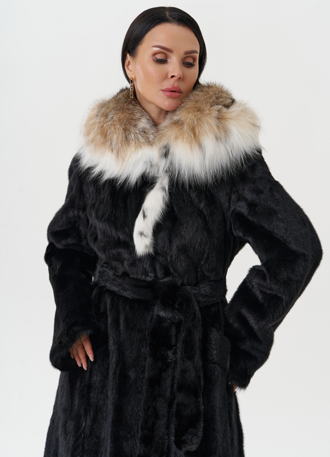 Норковая шуба с капюшоном из меха рыси модель № 31342 универмаг малина