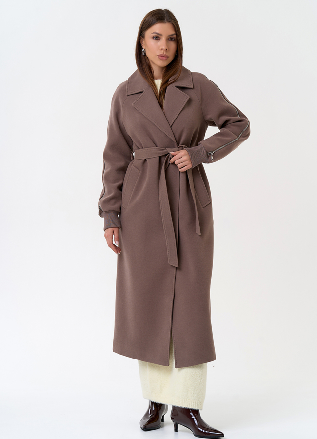 Женское пальто с декоративными молниями модель № 31384 меха малина