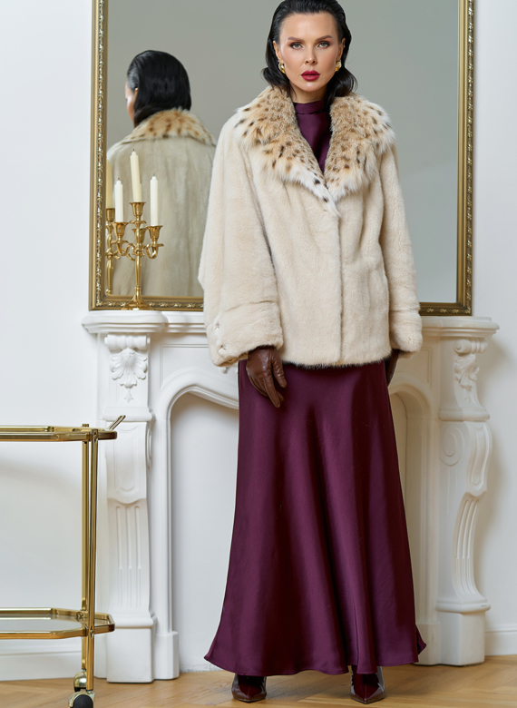 Куртка из меха норки с английским воротником из меха рыси