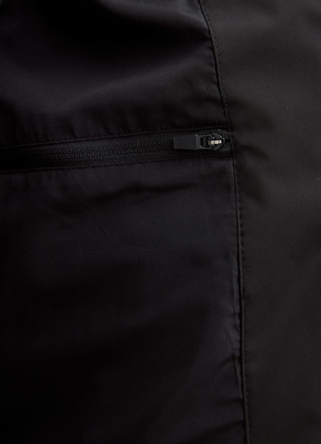 Мужской пуховик черного цвета модель № 32035 универмаг малина