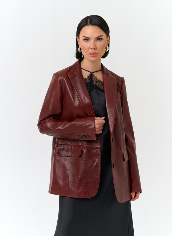 Жакет из натуральной кожи красного цвета