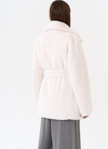 Женская шуба из эко меха с английским воротником 