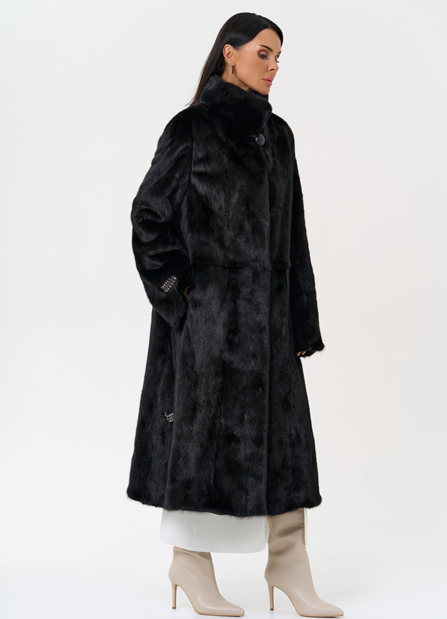 Длинная шуба с воротником стойкой модель № 31279 универмаг малина